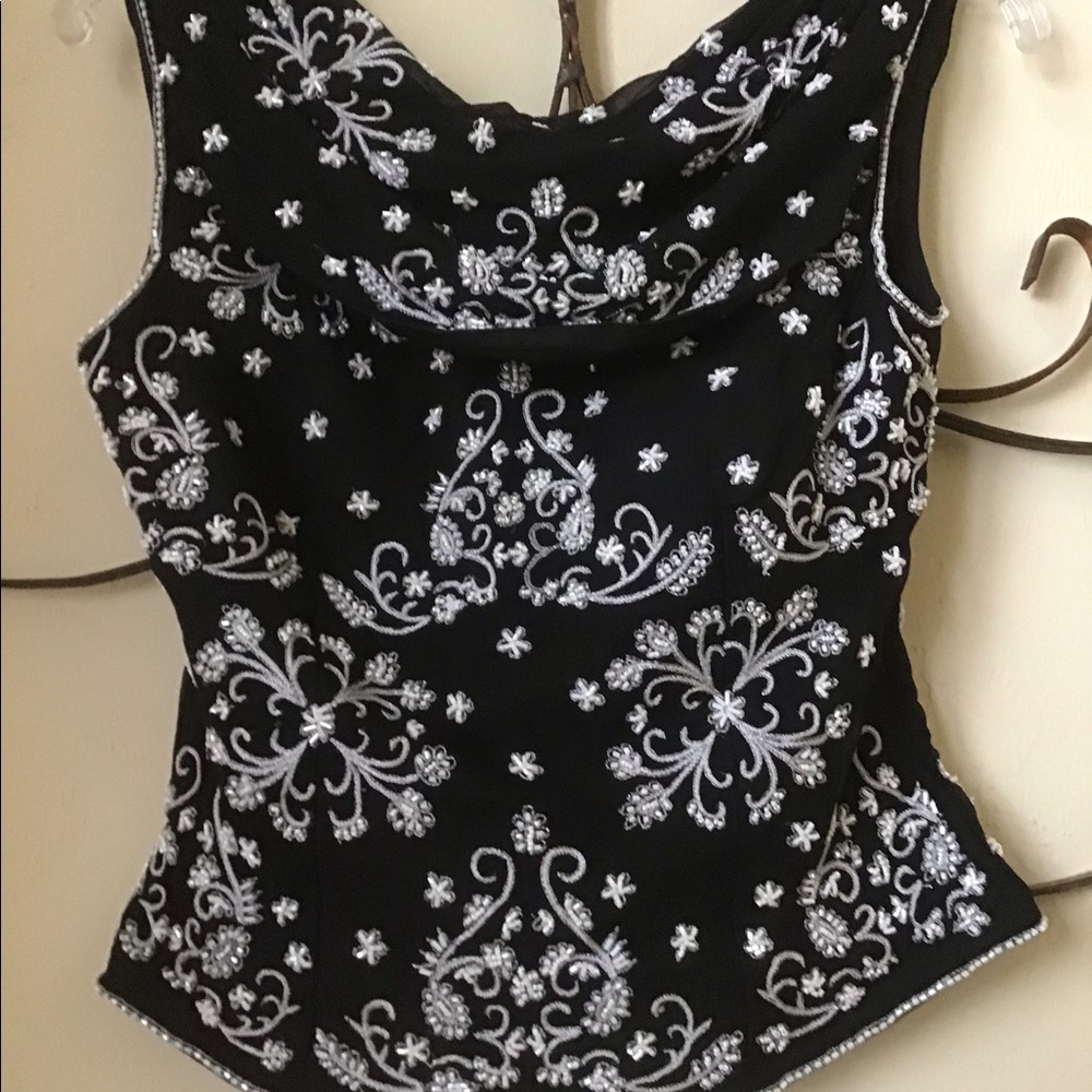 Party top size small